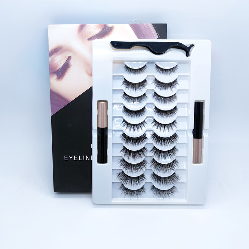 Sada 6D magnetických očních linek Natural Look 10 párů balení